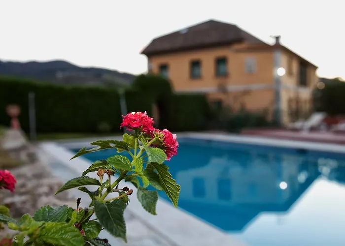 Hotel Casa Hijos Dalgo 3*